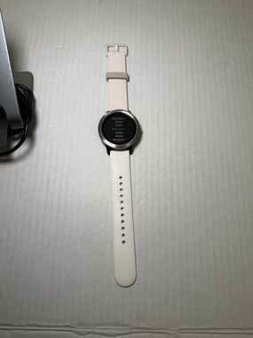 Garmin Vivoactive 3 GPS Running Watch White w/ Charger Pre-Owned Tested & Works